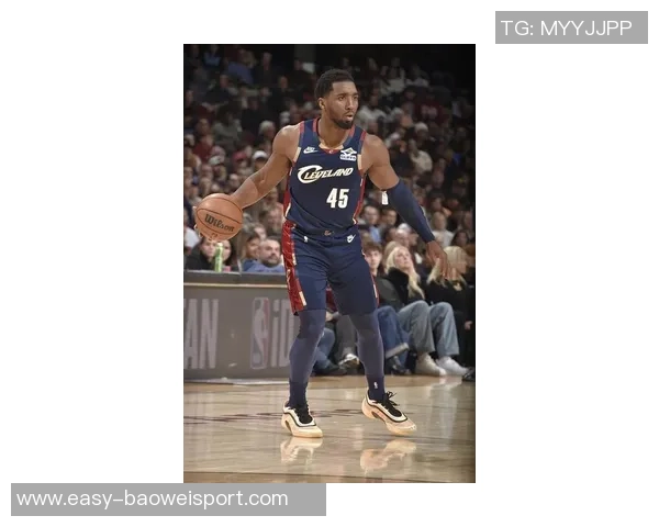 米切尔全场最高30分助球队锁定胜局末节狂砍14分展现绝对统治力